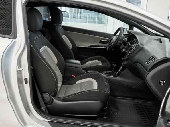 Kia Ceed II с пробегом 2013 года, цена 989 000 рублей, 153619 км, хэтчбек, Автокод Объявления