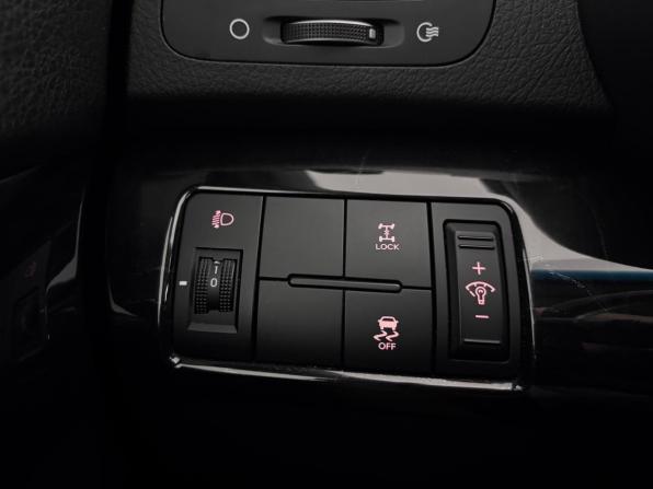 Kia Sorento II Рестайлинг с пробегом 2017 года, цена 1 985 000 рублей, 149627 км, внедорожник, Автокод Объявления