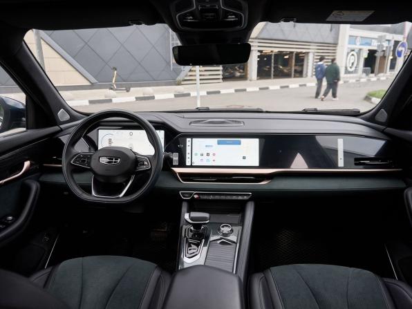 Geely Monjaro I с пробегом 2023 года, цена 3 257 000 рублей, 50007 км, внедорожник, Автокод Объявления