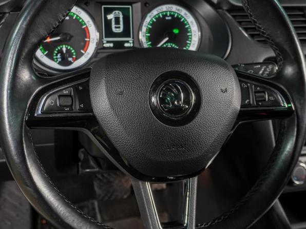 Skoda Octavia III (A7) Рестайлинг с пробегом 2019 года, цена 1 999 000 рублей, 42810 км, универсал, Автокод Объявления