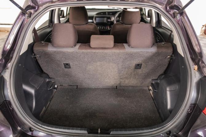 Toyota Vitz III (XP130) Рестайлинг 2 с пробегом 2018 года, цена 1 069 000 рублей, 71500 км, хэтчбек, Автокод Объявления