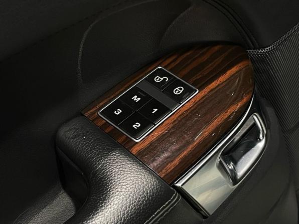 Land Rover Range Rover IV с пробегом 2014 года, цена 3 590 000 рублей, 120302 км, внедорожник, Автокод Объявления