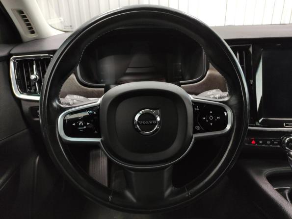 Volvo V90 Cross Country I с пробегом 2018 года, цена 2 490 000 рублей, 199000 км, универсал, Автокод Объявления