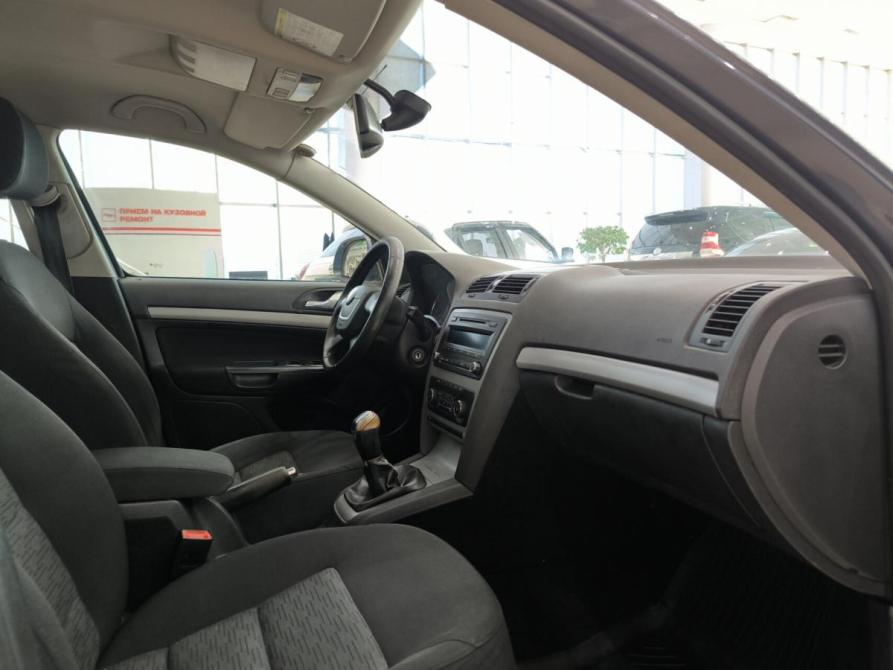 Skoda Octavia II (A5) Рестайлинг Казань  - изображение 13