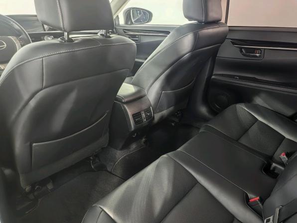 Lexus ES VI с пробегом 2015 года, цена 1 859 000 рублей, 137000 км, седан, Автокод Объявления