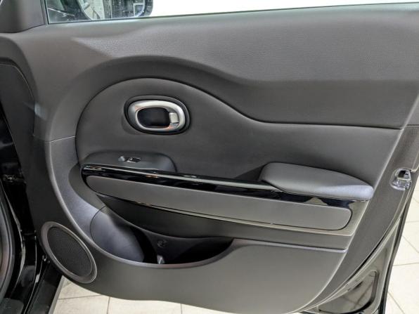 Kia Soul II Рестайлинг с пробегом 2019 года, цена 1 735 000 рублей, 109090 км, хэтчбек, Автокод Объявления