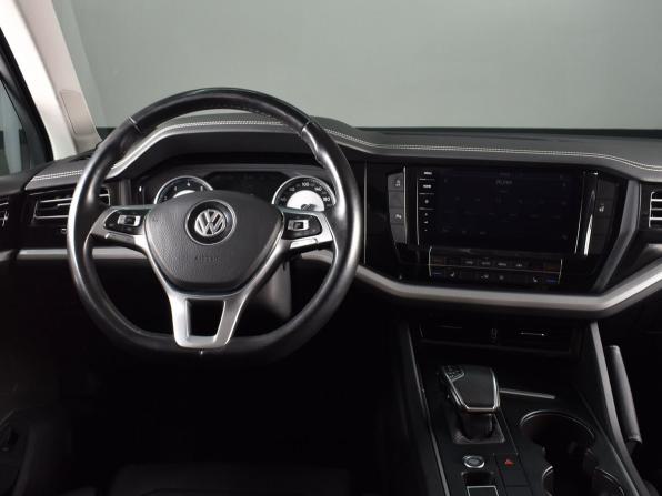 Volkswagen Touareg III с пробегом 2019 года, цена 4 619 999 рублей, 129700 км, внедорожник, Автокод Объявления