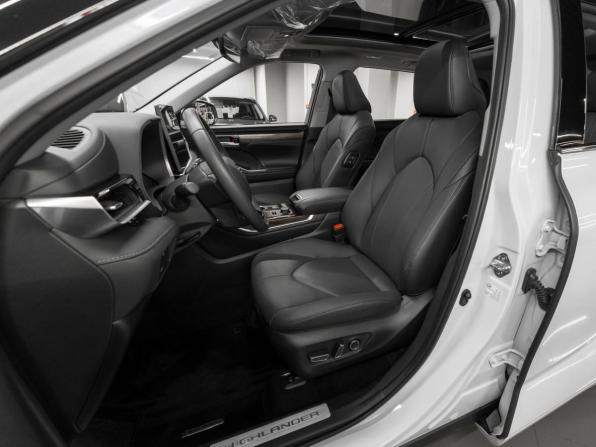 Toyota Highlander IV (XU70) с пробегом 2025 года, цена 5 225 000 рублей, 50 км, внедорожник, Автокод Объявления