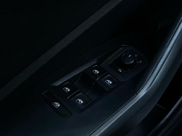 Volkswagen Jetta VII с пробегом 2020 года, цена 1 710 300 рублей, 102430 км, седан, Автокод Объявления