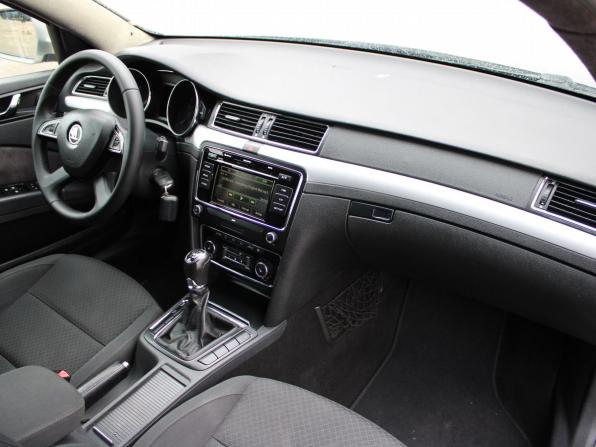 Skoda Superb II Рестайлинг с пробегом 2013 года, цена 889 000 рублей, 198211 км, лифтбек, Автокод Объявления