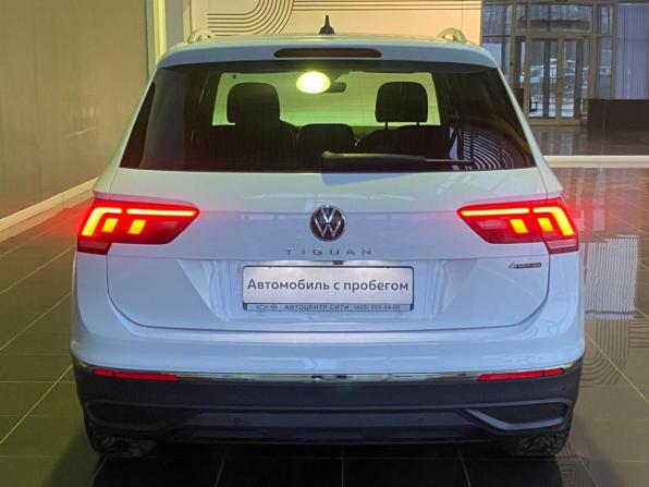 Volkswagen Tiguan II Рестайлинг с пробегом 2021 года, цена 3 550 000 рублей, 41628 км, внедорожник, Автокод Объявления