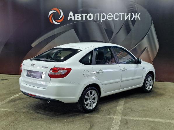 Lada (ВАЗ) Granta I с пробегом 2018 года, цена 690 000 рублей, 121700 км, лифтбек, Автокод Объявления