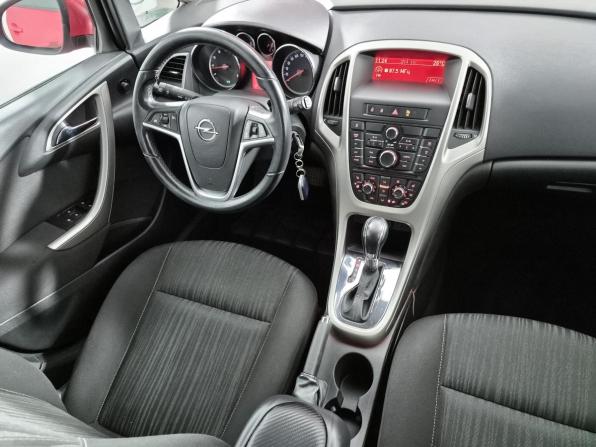 Opel Astra J с пробегом 2010 года, цена 610 000 рублей, 161117 км, хэтчбек, Автокод Объявления