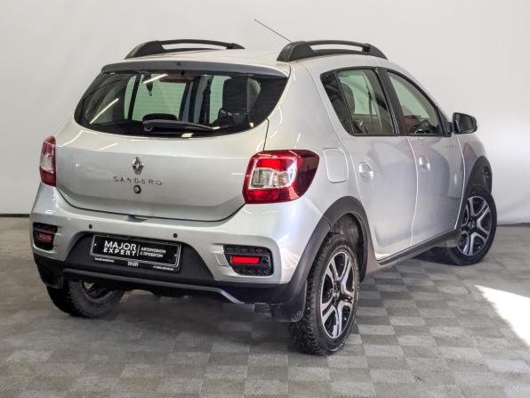 Renault Sandero II Рестайлинг с пробегом 2021 года, цена 1 360 000 рублей, 55270 км, хэтчбек, Автокод Объявления