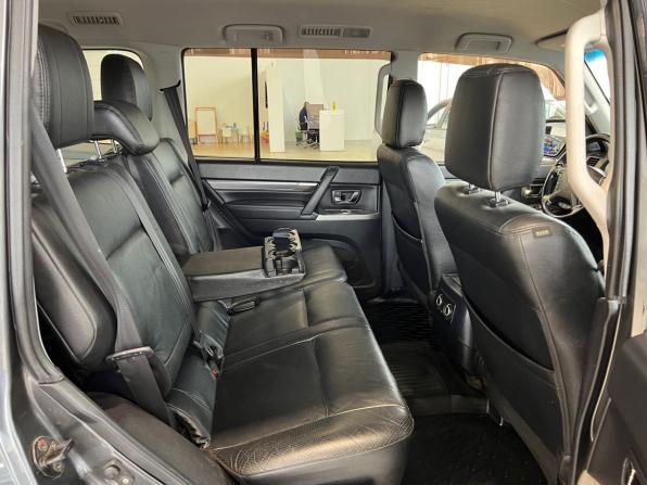 Mitsubishi Pajero IV Рестайлинг 1 с пробегом 2012 года, цена 1 905 900 рублей, 248680 км, внедорожник, Автокод Объявления
