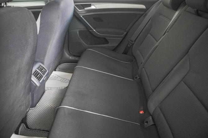 Volkswagen Golf VII с пробегом 2014 года, цена 1 099 000 рублей, 175000 км, универсал, Автокод Объявления