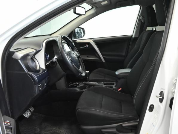Toyota RAV4 IV (XA40) Рестайлинг с пробегом 2018 года, цена 2 800 000 рублей, 115850 км, внедорожник, Автокод Объявления