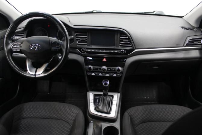 Hyundai Elantra VI (AD) Рестайлинг с пробегом 2019 года, цена 1 699 000 рублей, 60676 км, седан, Автокод Объявления