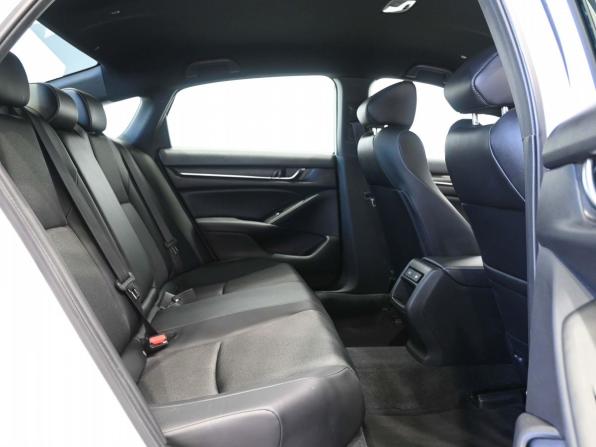 Honda Accord X Рестайлинг с пробегом 2022 года, цена 2 799 900 рублей, 110000 км, седан, Автокод Объявления