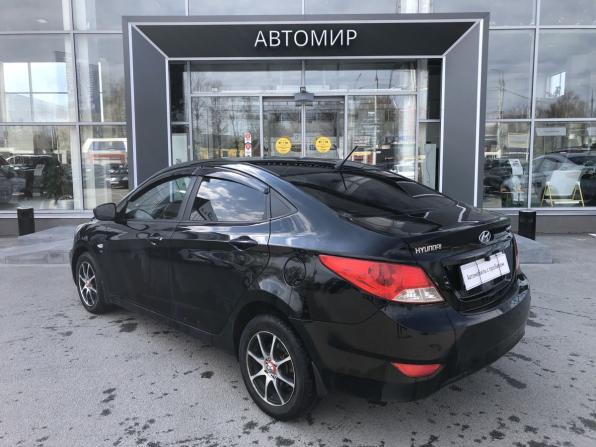 Hyundai Solaris I с пробегом 2013 года, цена 675 000 рублей, 292839 км, седан, Автокод Объявления