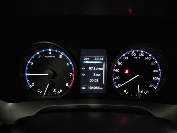 Toyota RAV4 IV (XA40) Рестайлинг с пробегом 2016 года, цена 2 200 000 рублей, 104000 км, внедорожник, Автокод Объявления