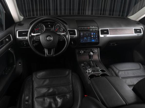 Volkswagen Touareg II Рестайлинг с пробегом 2015 года, цена 2 647 000 рублей, 186594 км, внедорожник, Автокод Объявления