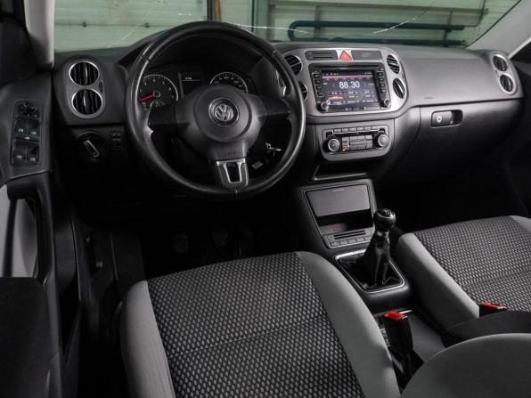 Volkswagen Tiguan I с пробегом 2011 года, цена 865 000 рублей, 296705 км, внедорожник, Автокод Объявления