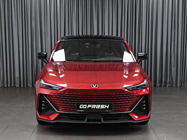 Changan UNI-V I с пробегом 2024 года, цена 2 598 000 рублей, 32186 км, лифтбек, Автокод Объявления