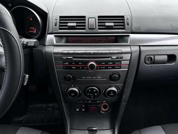 Mazda 3 I (BK) Рестайлинг с пробегом 2007 года, цена 399 000 рублей, 297546 км, хэтчбек, Автокод Объявления