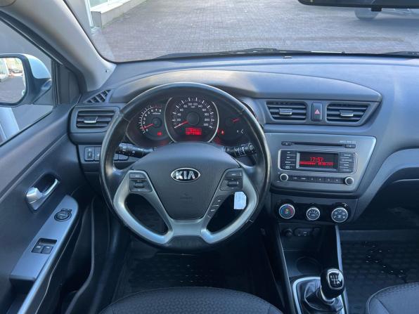 Kia Rio III Рестайлинг с пробегом 2016 года, цена 1 119 000 рублей, 54136 км, хэтчбек, Автокод Объявления