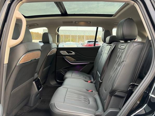 Hongqi HS7 II с пробегом 2025 года, цена 4 255 000 рублей, 3072 км, внедорожник, Автокод Объявления