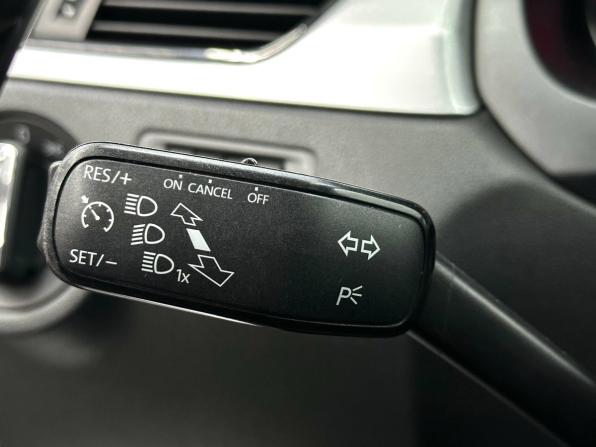 Skoda Rapid I Рестайлинг с пробегом 2019 года, цена 1 399 900 рублей, 128000 км, лифтбек, Автокод Объявления