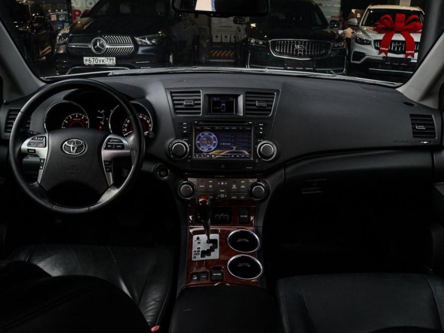Toyota Highlander II (XU40) Рестайлинг Москва  - изображение 12