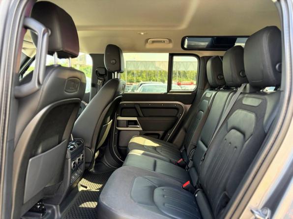 Land Rover Defender II с пробегом 2020 года, цена 4 250 000 рублей, 121251 км, внедорожник, Автокод Объявления