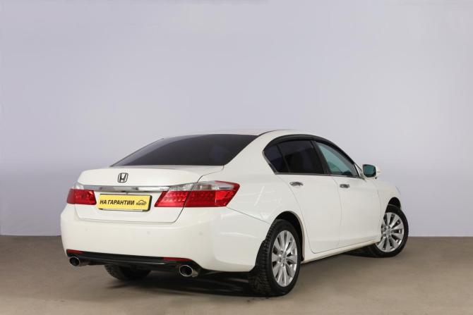 Honda Accord IX с пробегом 2013 года, цена 1 799 000 рублей, 220000 км, седан, Автокод Объявления