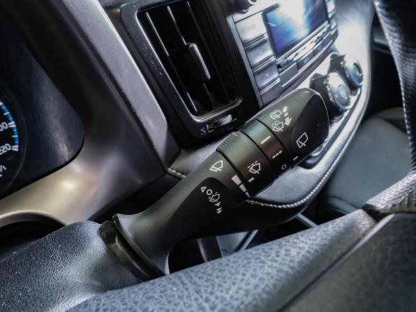 Toyota RAV4 IV (XA40) Рестайлинг с пробегом 2016 года, цена 2 350 000 рублей, 152766 км, внедорожник, Автокод Объявления