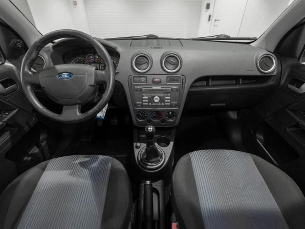 Ford Fusion I Рестайлинг с пробегом 2007 года, цена 370 000 рублей, 217271 км, хэтчбек, Автокод Объявления