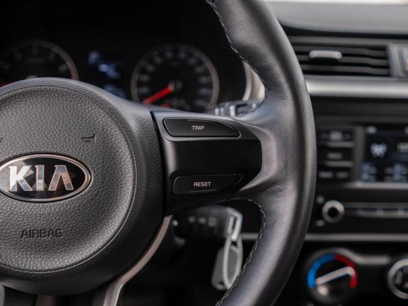 Kia Rio IV Рестайлинг с пробегом 2021 года, цена 1 650 000 рублей, 134469 км, хэтчбек, Автокод Объявления