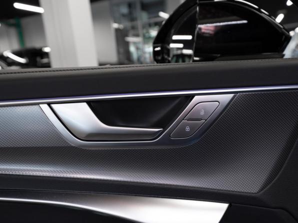 Audi A6 V (C8) Рестайлинг с пробегом 2025 года, цена 5 250 000 рублей, 222 км, седан, Автокод Объявления