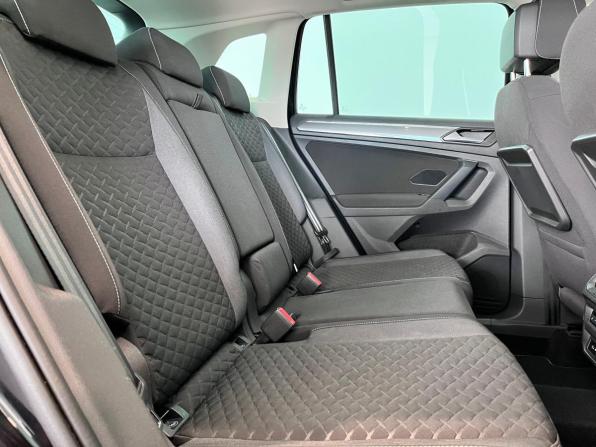 Volkswagen Tiguan II с пробегом 2019 года, цена 2 390 000 рублей, 128707 км, внедорожник, Автокод Объявления