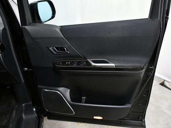 Toyota Vellfire I с пробегом 2011 года, цена 2 475 000 рублей, 155697 км, минивэн, Автокод Объявления