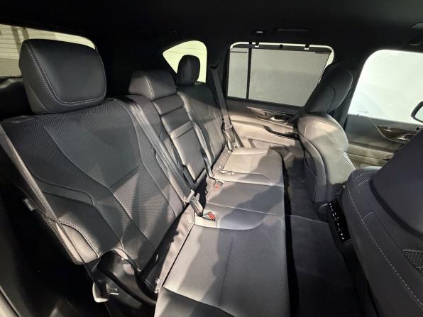 Lexus LX IV с пробегом 2022 года, цена 17 300 000 рублей, 50 км, внедорожник, Автокод Объявления