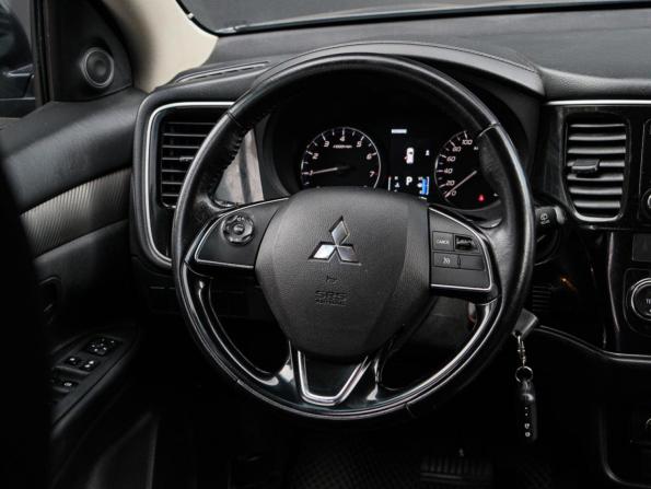 Mitsubishi Outlander III Рестайлинг 2 с пробегом 2017 года, цена 1 699 000 рублей, 147361 км, внедорожник, Автокод Объявления