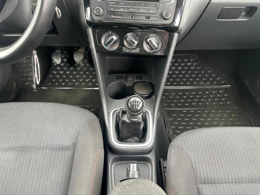 Volkswagen Polo V Рестайлинг Екатеринбург  - изображение 11