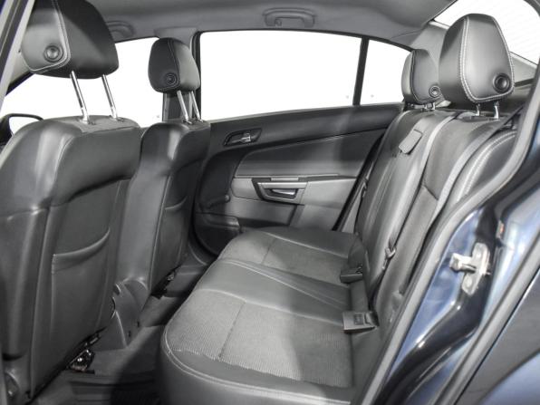 Opel Astra H Рестайлинг с пробегом 2010 года, цена 525 000 рублей, 293371 км, седан, Автокод Объявления