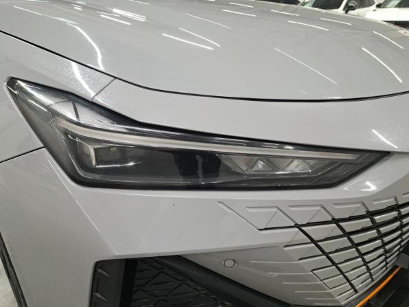 Changan UNI-V I с пробегом 2023 года, цена 1 900 000 рублей, 95436 км, лифтбек, Автокод Объявления