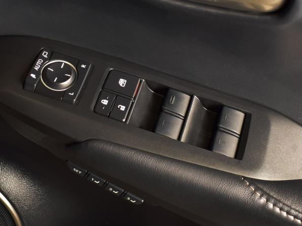 Lexus NX I с пробегом 2017 года, цена 2 999 999 рублей, 187235 км, внедорожник, Автокод Объявления