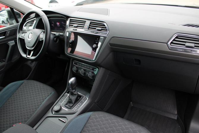 Volkswagen Tiguan II с пробегом 2019 года, цена 2 895 000 рублей, 74112 км, внедорожник, Автокод Объявления