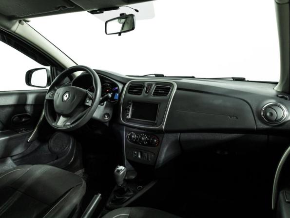 Renault Sandero II с пробегом 2015 года, цена 949 700 рублей, 103408 км, хэтчбек, Автокод Объявления