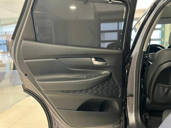 Hyundai Santa Fe IV Рестайлинг с пробегом 2021 года, цена 4 340 000 рублей, 46724 км, внедорожник, Автокод Объявления